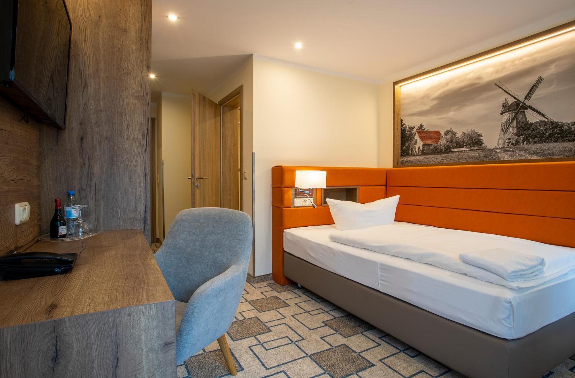 Ostseehotel Villen Im Park - Ein Rovell Hotel ゼーバート・ヘリングスドルフ エクステリア 写真