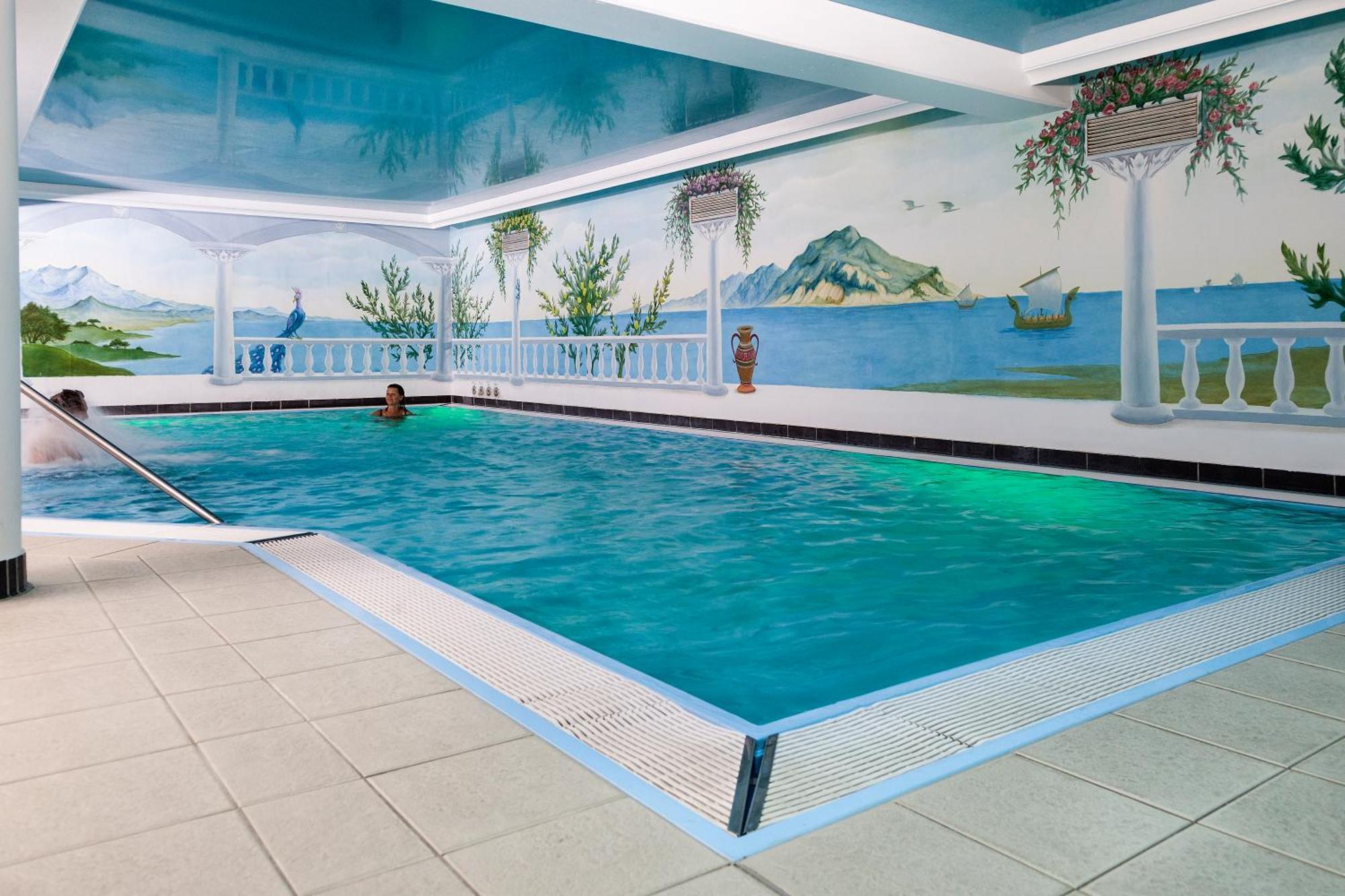 Ostseehotel Villen Im Park - Ein Rovell Hotel ゼーバート・ヘリングスドルフ エクステリア 写真