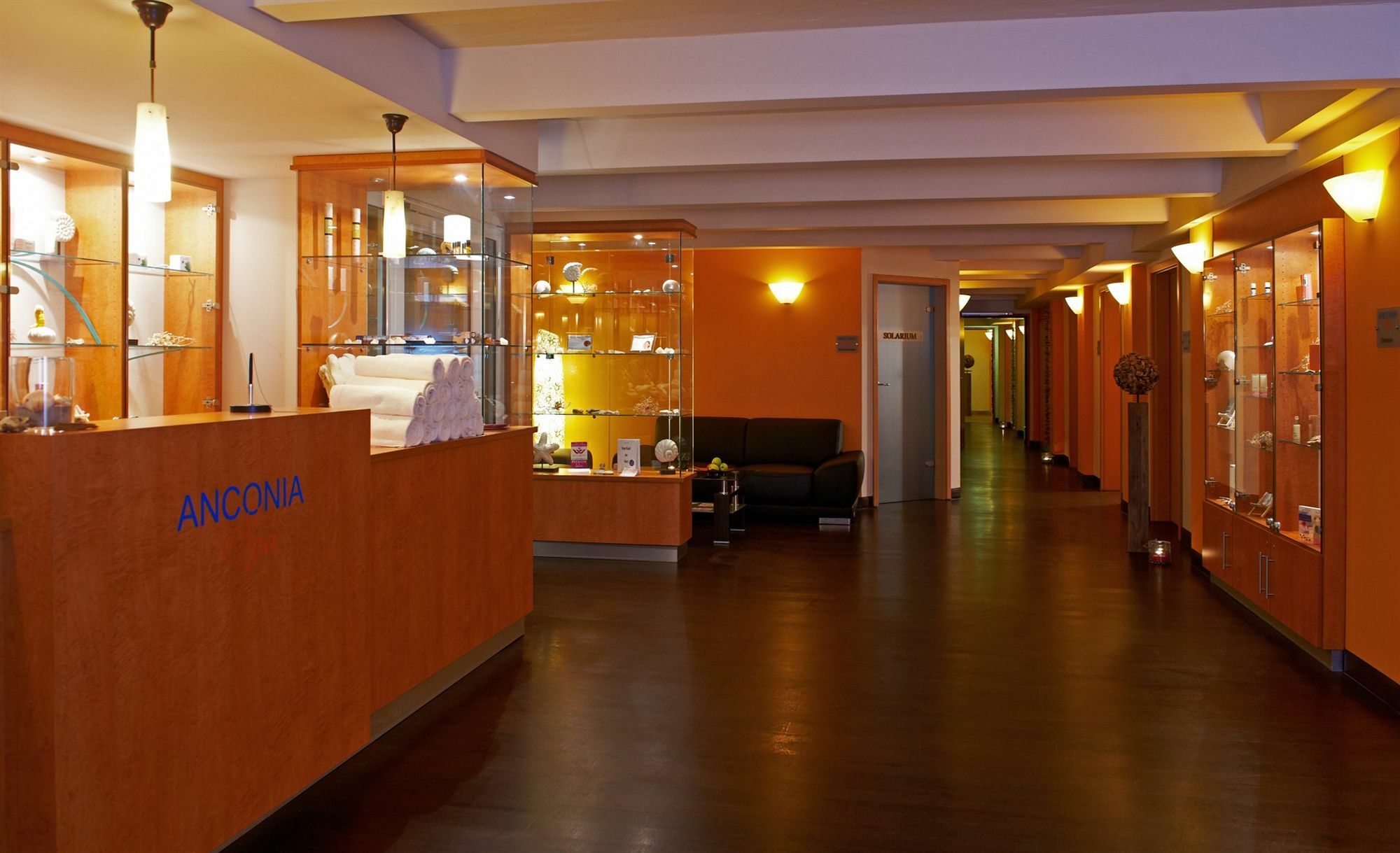 Ostseehotel Villen Im Park - Ein Rovell Hotel ゼーバート・ヘリングスドルフ エクステリア 写真